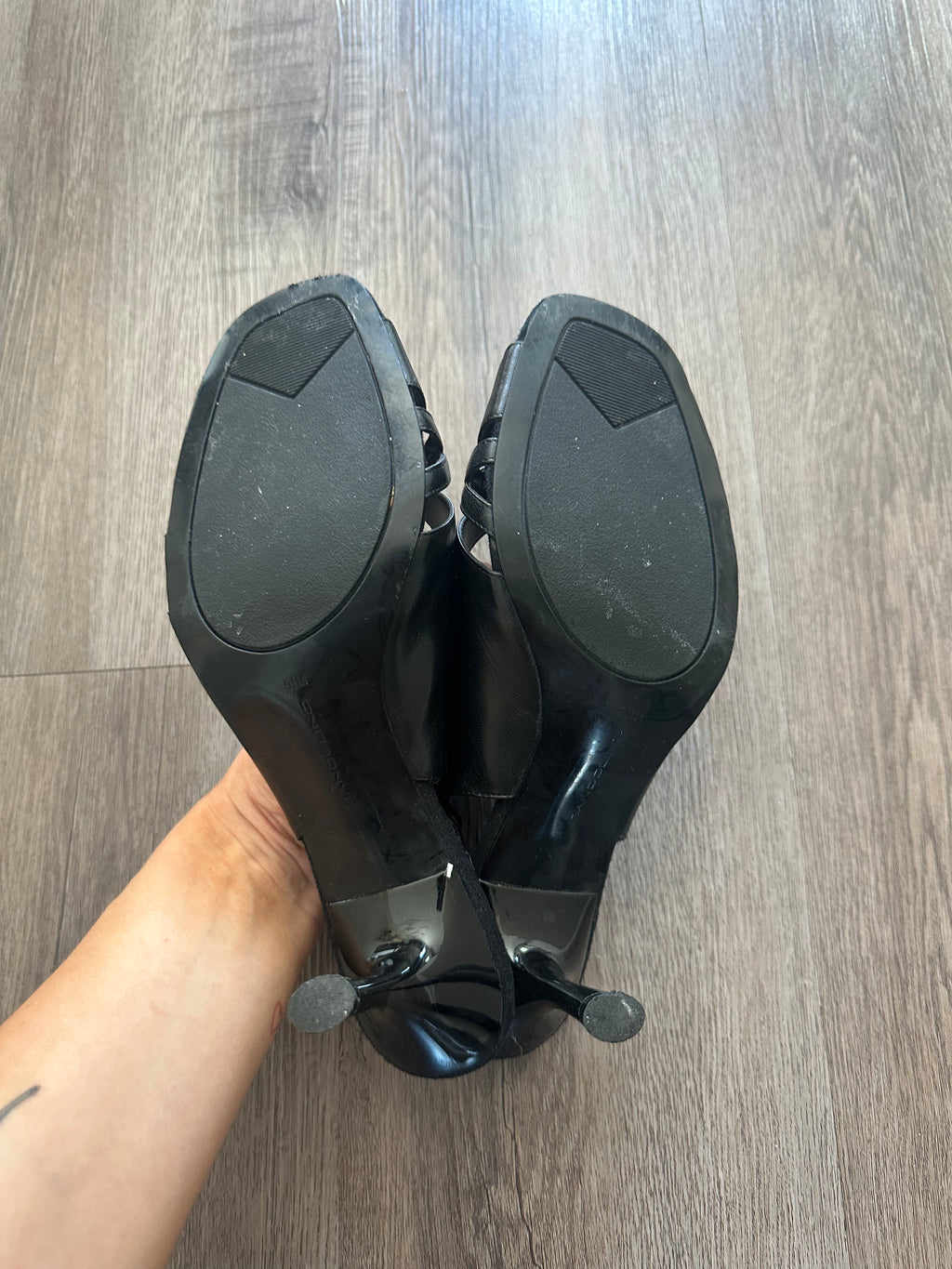 Bandolino Black Slingback Kitten Heels