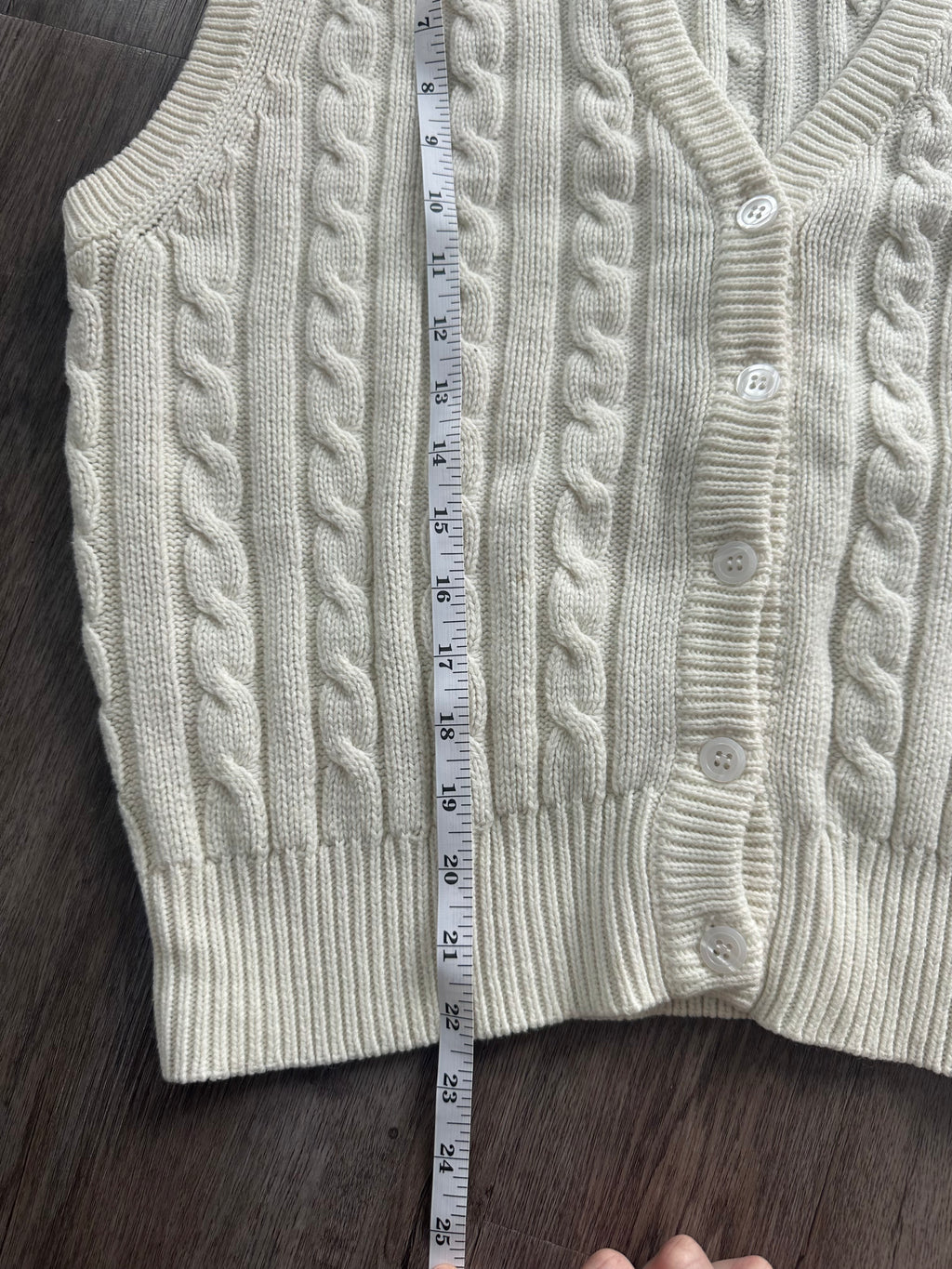 90s Carriage Court White Sweater Vest