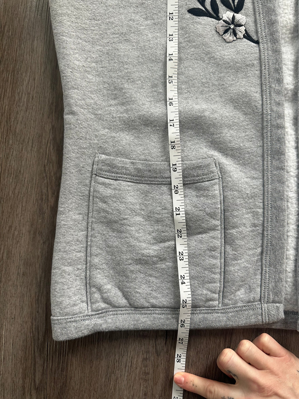 Embroidered Sleeveless Sweatshirt Vest