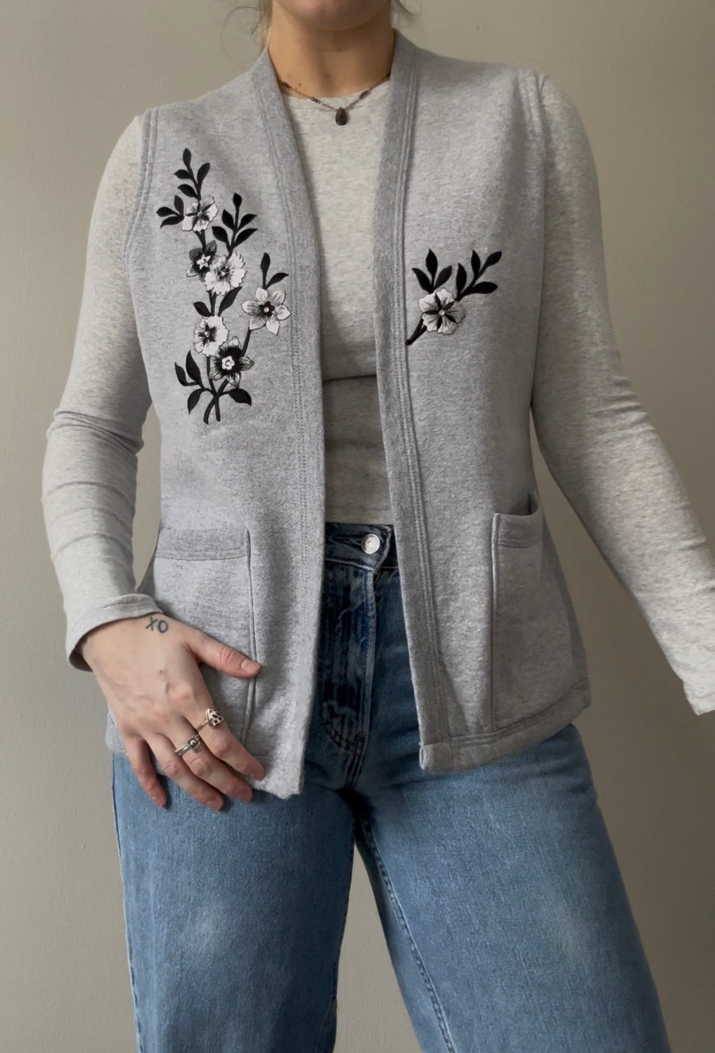 Embroidered Sleeveless Sweatshirt Vest