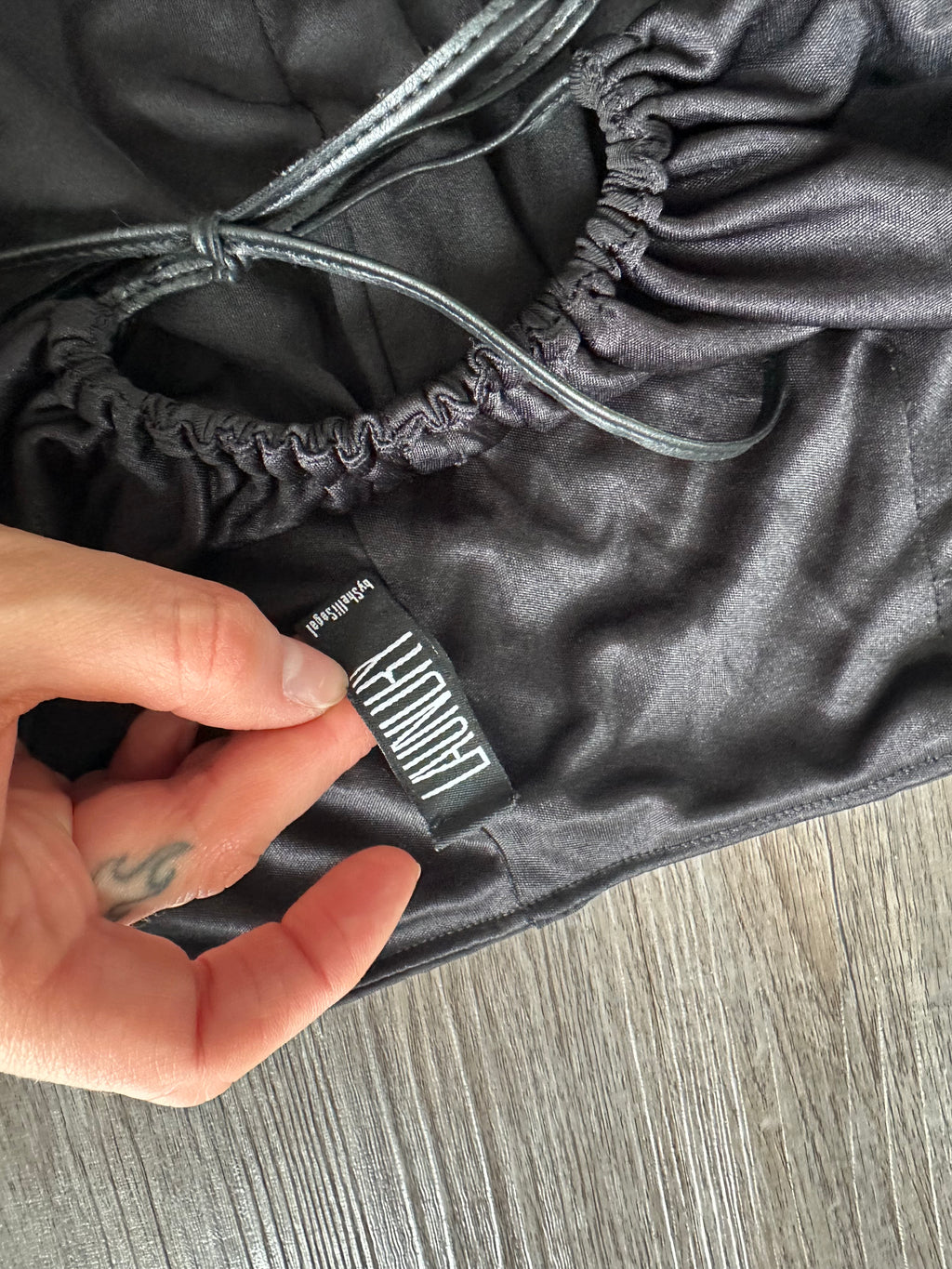 2000s Black Strapless Top