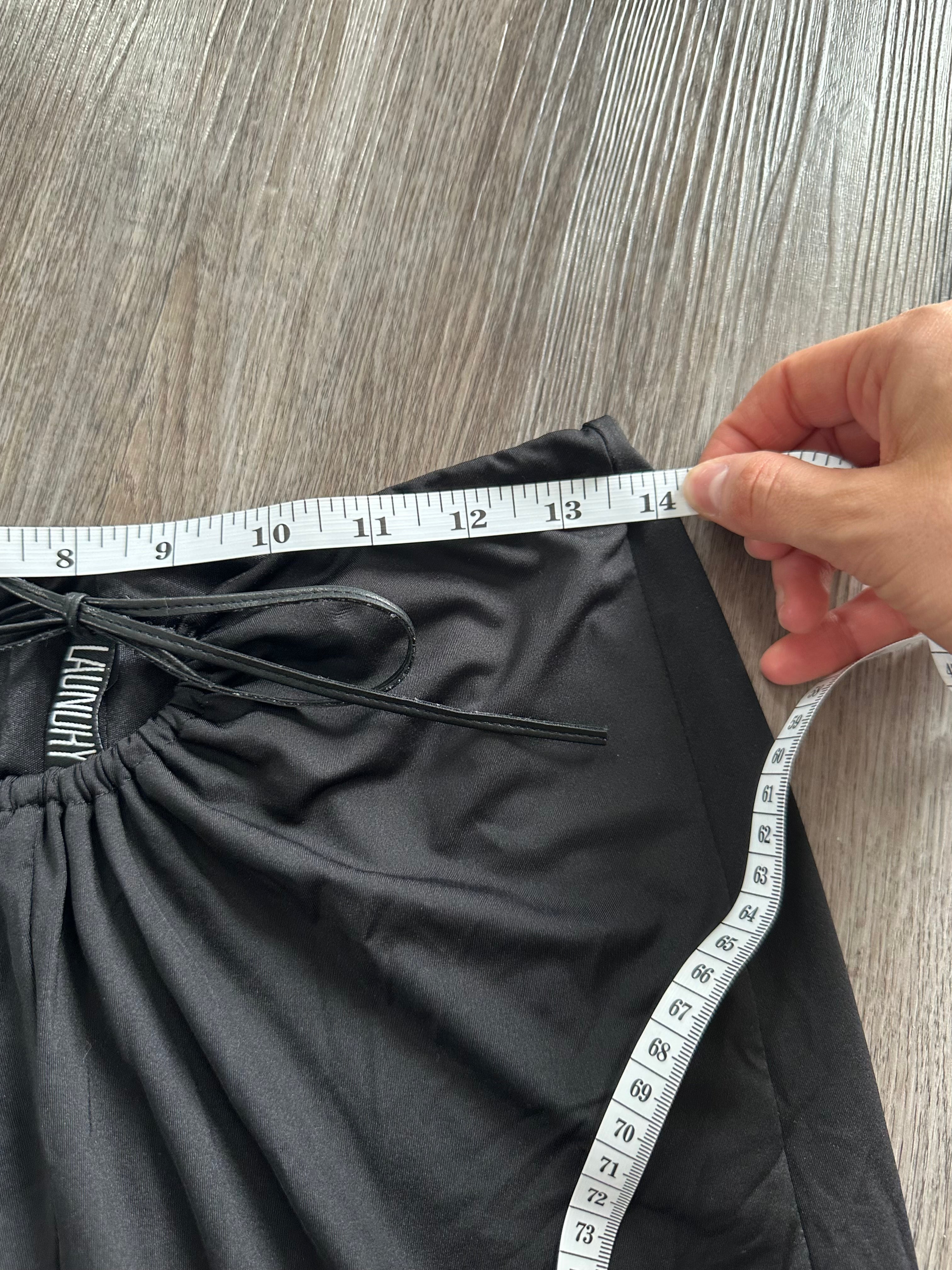 2000s Black Strapless Top