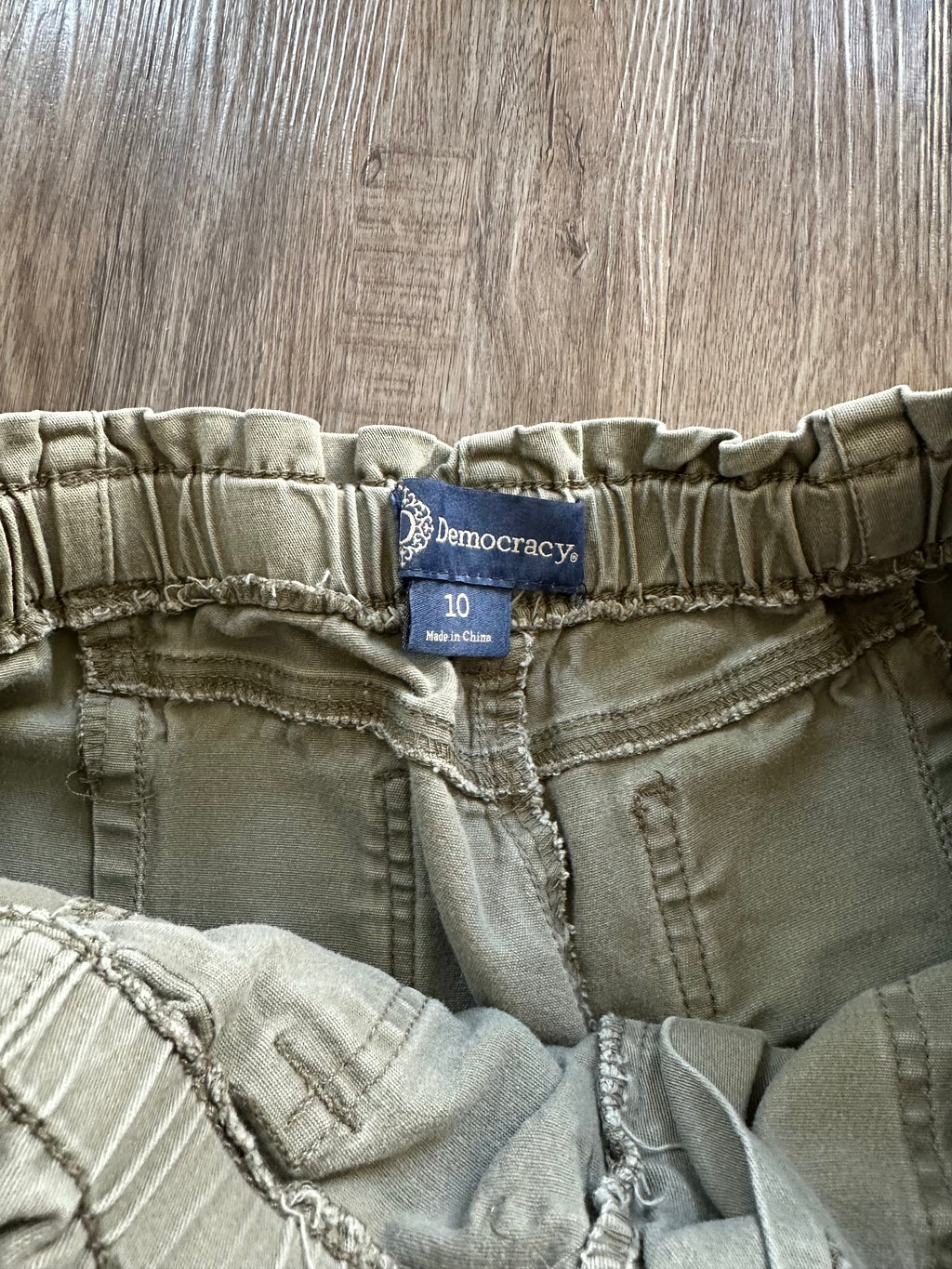 Khaki Green Cargo Pants Capri