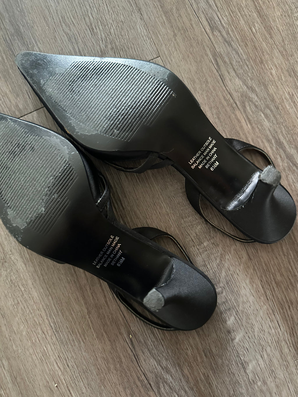 Karen Scott Pointed Toe Kitten Heels
